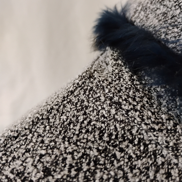 Women's Vintage Black & White Marled Knit Sweater with Blue Fur Cowl Neck Winter - Picture 6 of 16